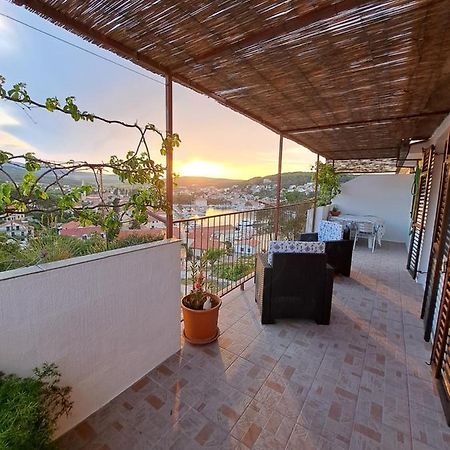 Apartment Sea View Jelsa  Exterior photo