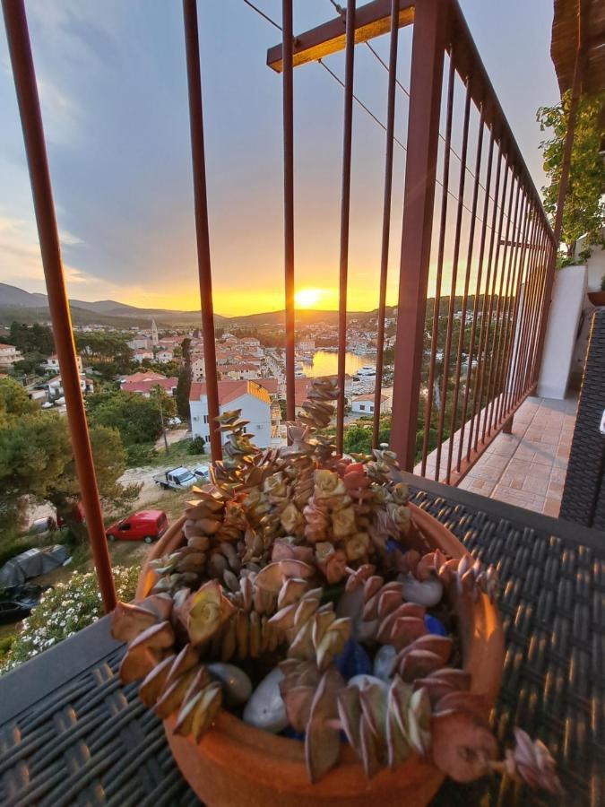 Apartment Sea View Jelsa  Exterior photo