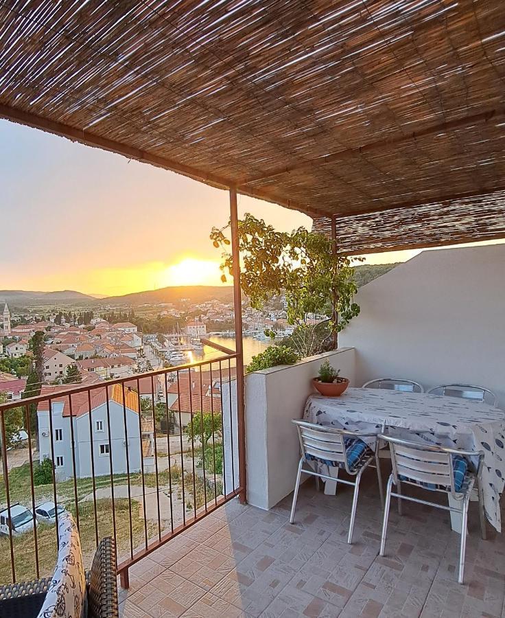 Apartment Sea View Jelsa  Exterior photo